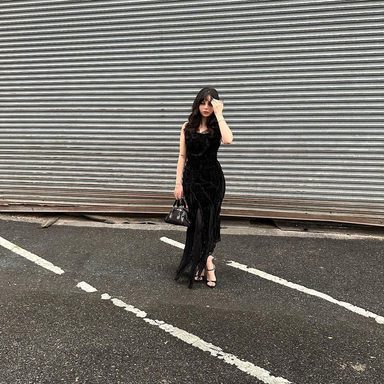 ellise photo 12