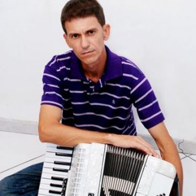 Elmo Carneiro