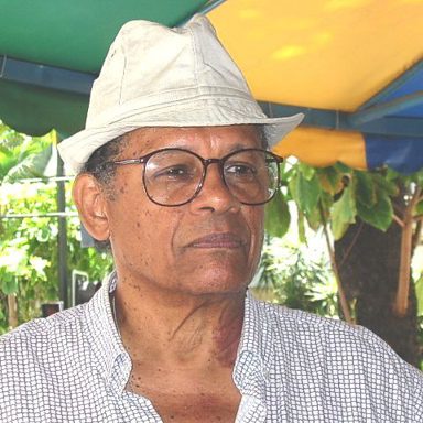 Elton Medeiros