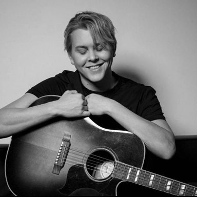 Emil Assergård photo 11