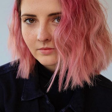 Emily Burns photo 21