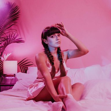 Emily Vaughn photo 29