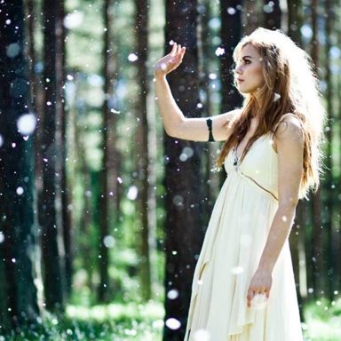 Emmelie de Forest photo 15