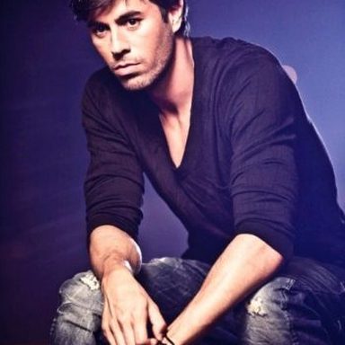Enrique Iglesias photo 10