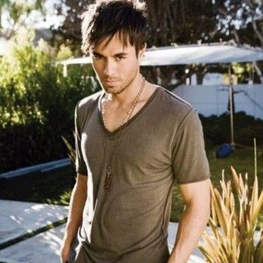Enrique Iglesias photo 38