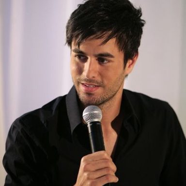 Enrique Iglesias photo 36