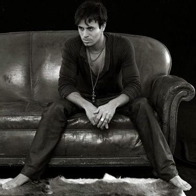 Enrique Iglesias photo 48