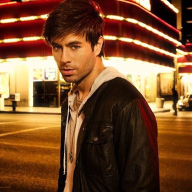 Enrique Iglesias photo 15