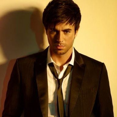 Enrique Iglesias photo 16