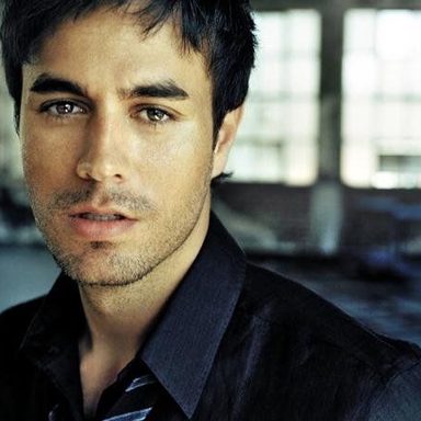 Enrique Iglesias photo 29