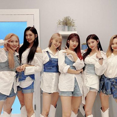 EVERGLOW photo 41