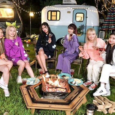 EVERGLOW photo 23