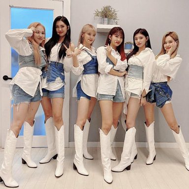 EVERGLOW photo 40