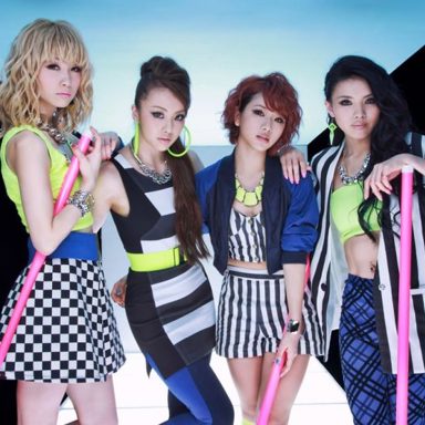 E-girls photo 9