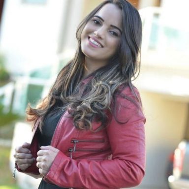 Elaine Costa
