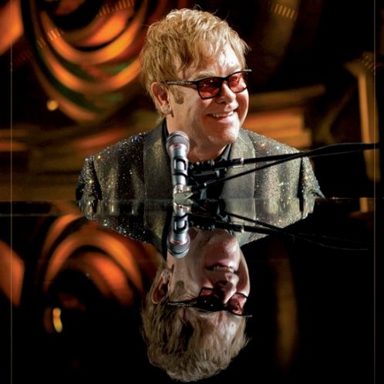 Elton John photo 17