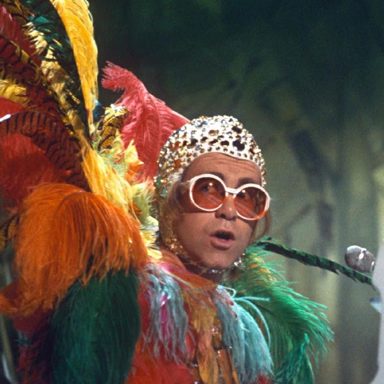 Elton John photo 11