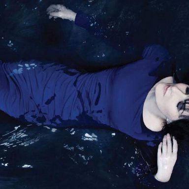Enya photo 10