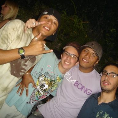 Familia Roots