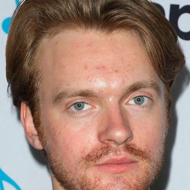 Finneas photo 19