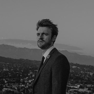 Finneas photo 22