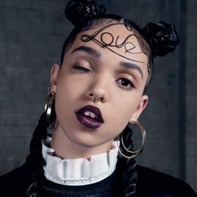 FKA twigs photo 17