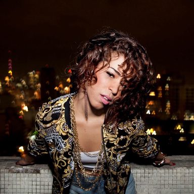 Flora Matos