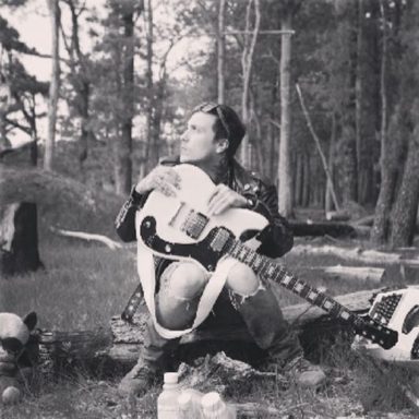 Frank Iero photo 14