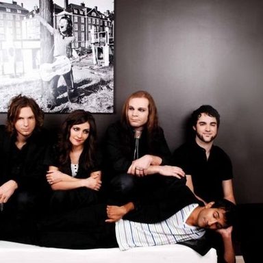 Flyleaf photo 24