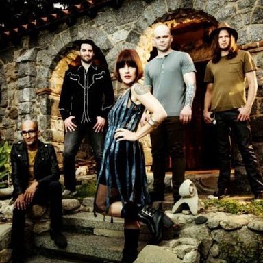Flyleaf photo 13