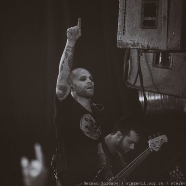 Flyleaf photo 17