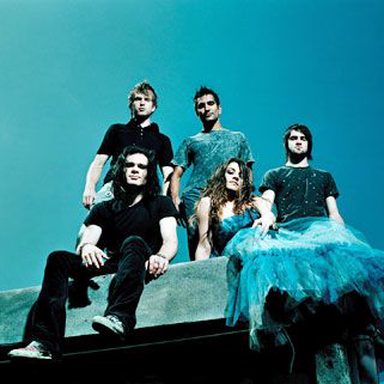Flyleaf photo 57
