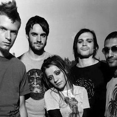 Flyleaf photo 62