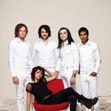 Flyleaf photo 54