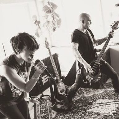 Flyleaf photo 16