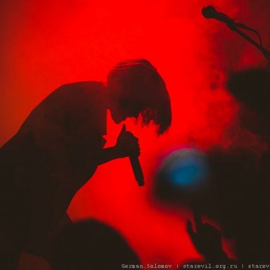 Flyleaf photo 18