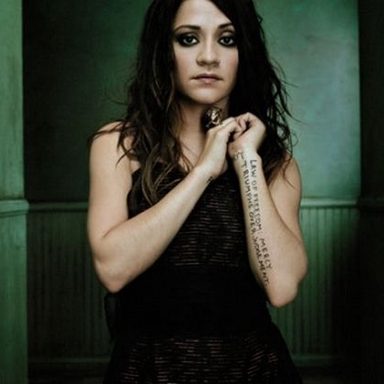 Flyleaf photo 32