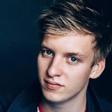 George Ezra photo 53