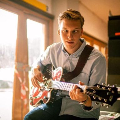 George Ezra photo 16