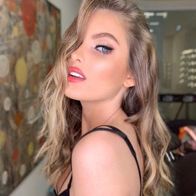 Giovanna Chaves photo 19