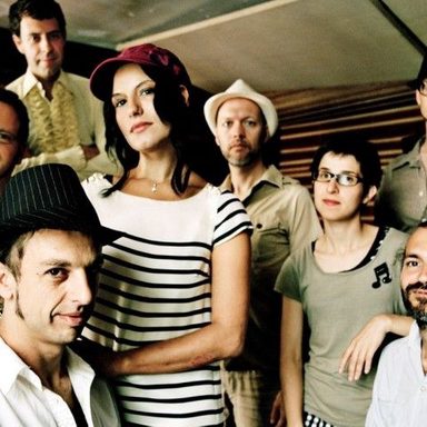 Giulia Y Los Tellarini