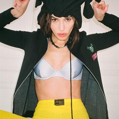 Gracie Abrams photo 28