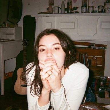 Gracie Abrams photo 109