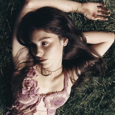 Gracie Abrams photo 30