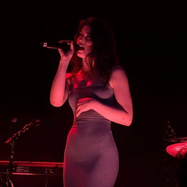 Gracie Abrams photo 94