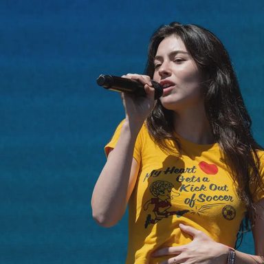 Gracie Abrams photo 31