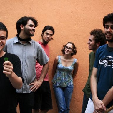 Graveola e o Lixo Polifônico