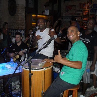 Grupo 100%