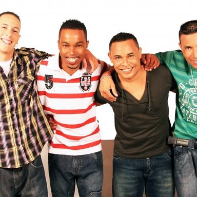 Grupo D'costume