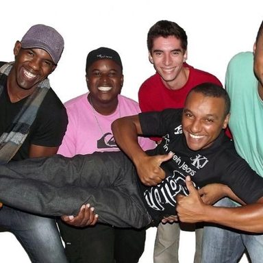 Grupo Loukamizade